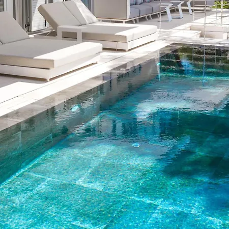 Pakleni View Villa: Seafront Splendor With Infinity Pool Villa *